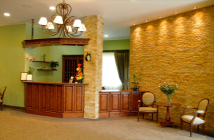 noclegi pokoje apartamenty restauracja hotel WILGA Polska Katowice lotnisko
